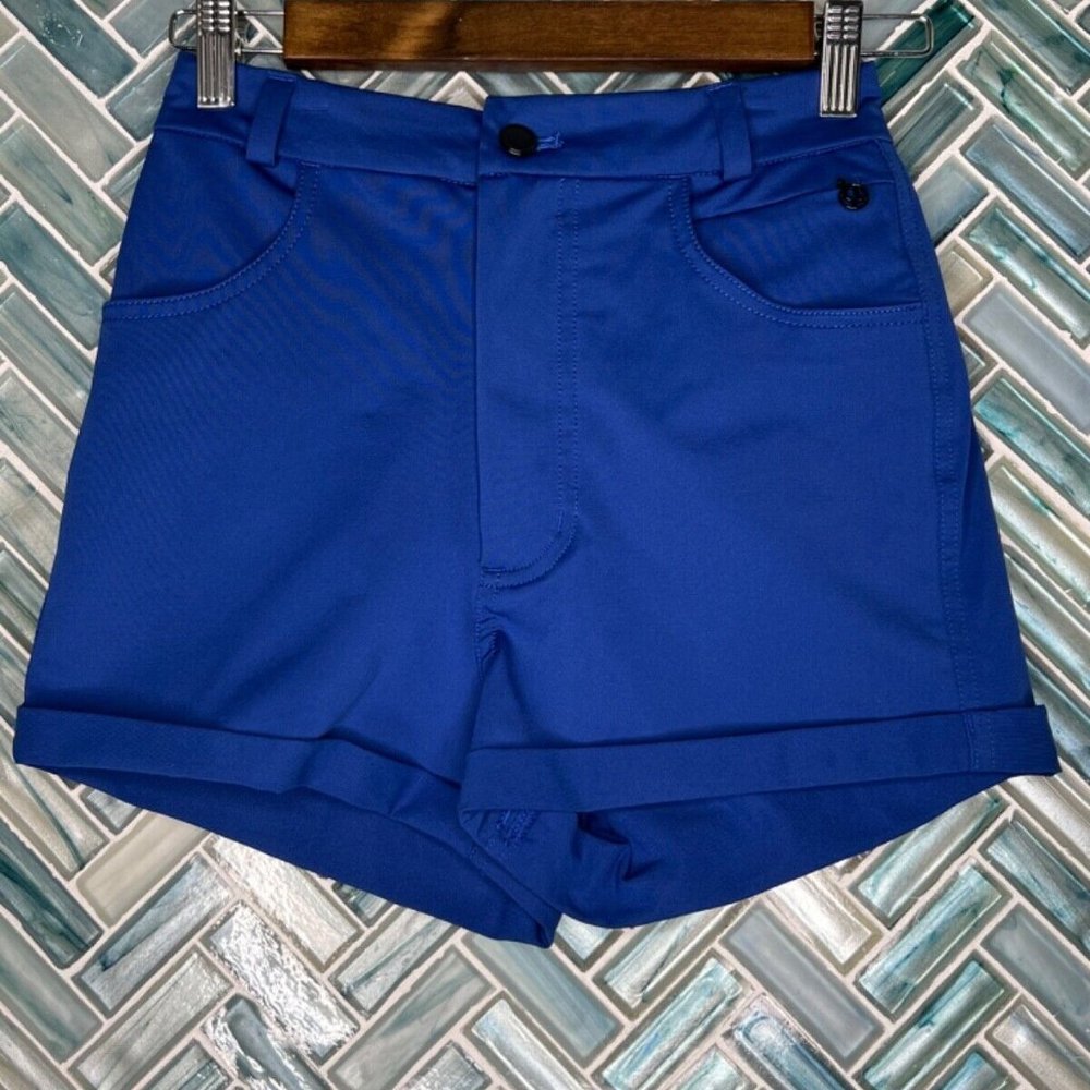 Lululemon Blue Get It On High Rise Roll Cuff Stretch Short Shorts Wicking Sz 8